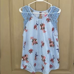 No Boundaries Floral Tank